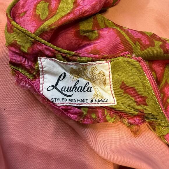 Vintage 1960s Lauhala Hawaiian Sheath Dress Pink Green Floral Wiggle Rayon - Picture 12 of 13